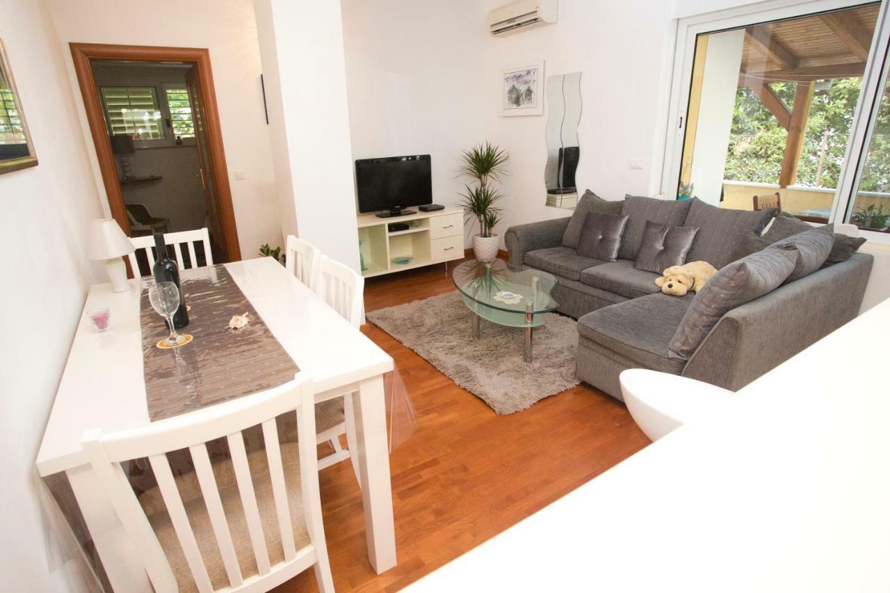 Tera Apartment Near Bacvice Beach And City Centre Split Exterior photo